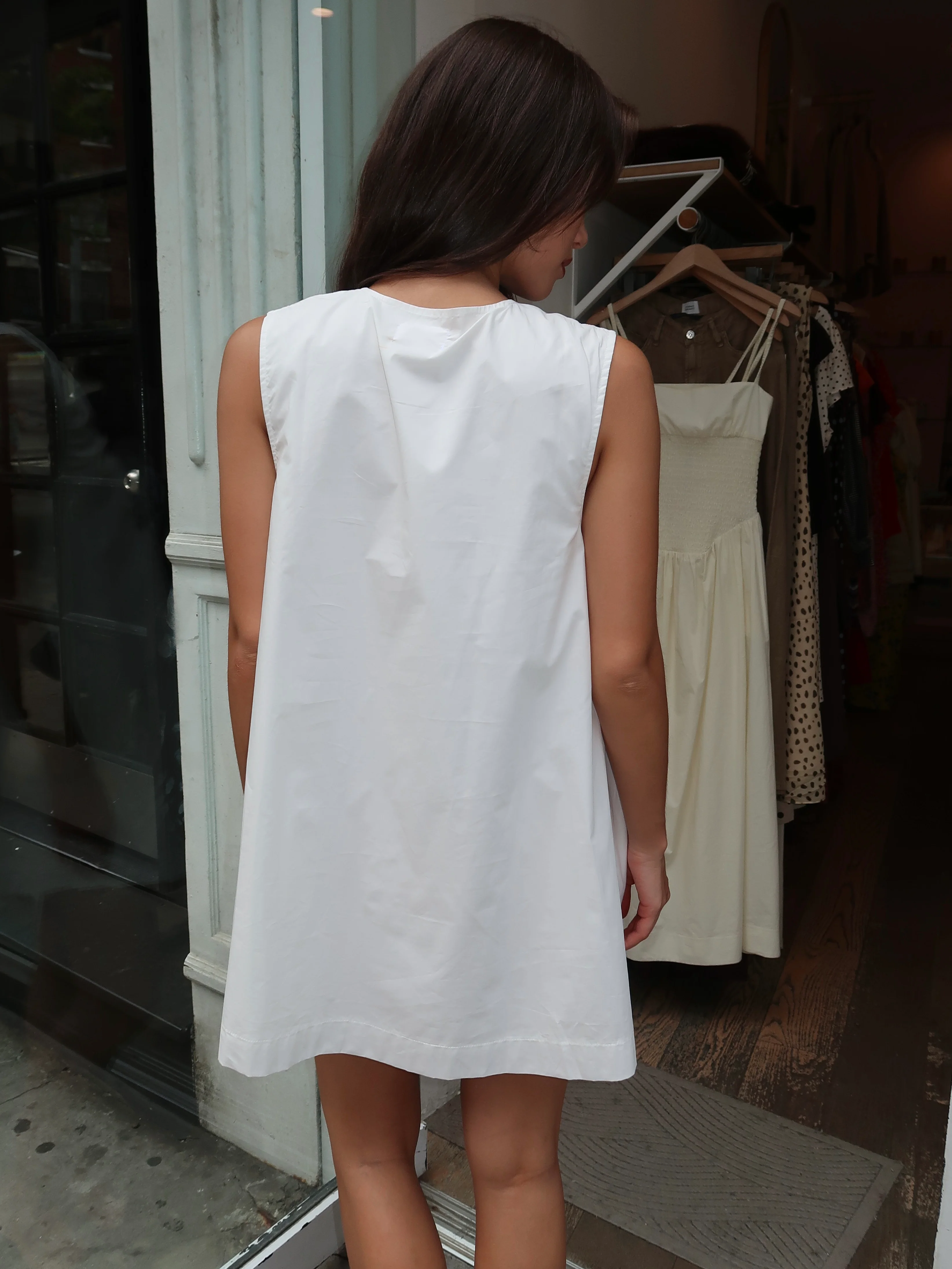 Gesa Shift Mini Dress in White - Image 3