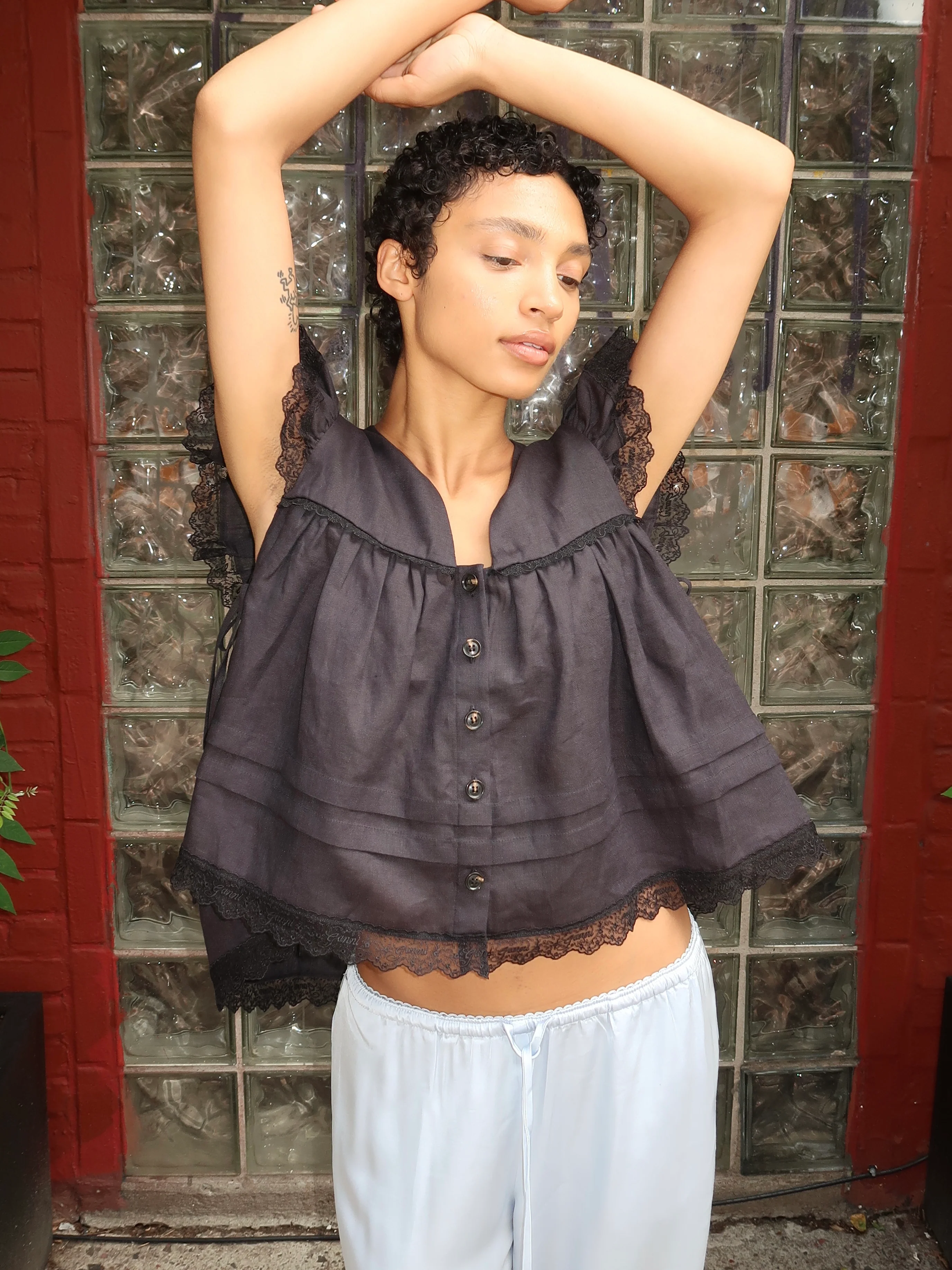 Light Linen Angel Sleeve Blouse in Black
