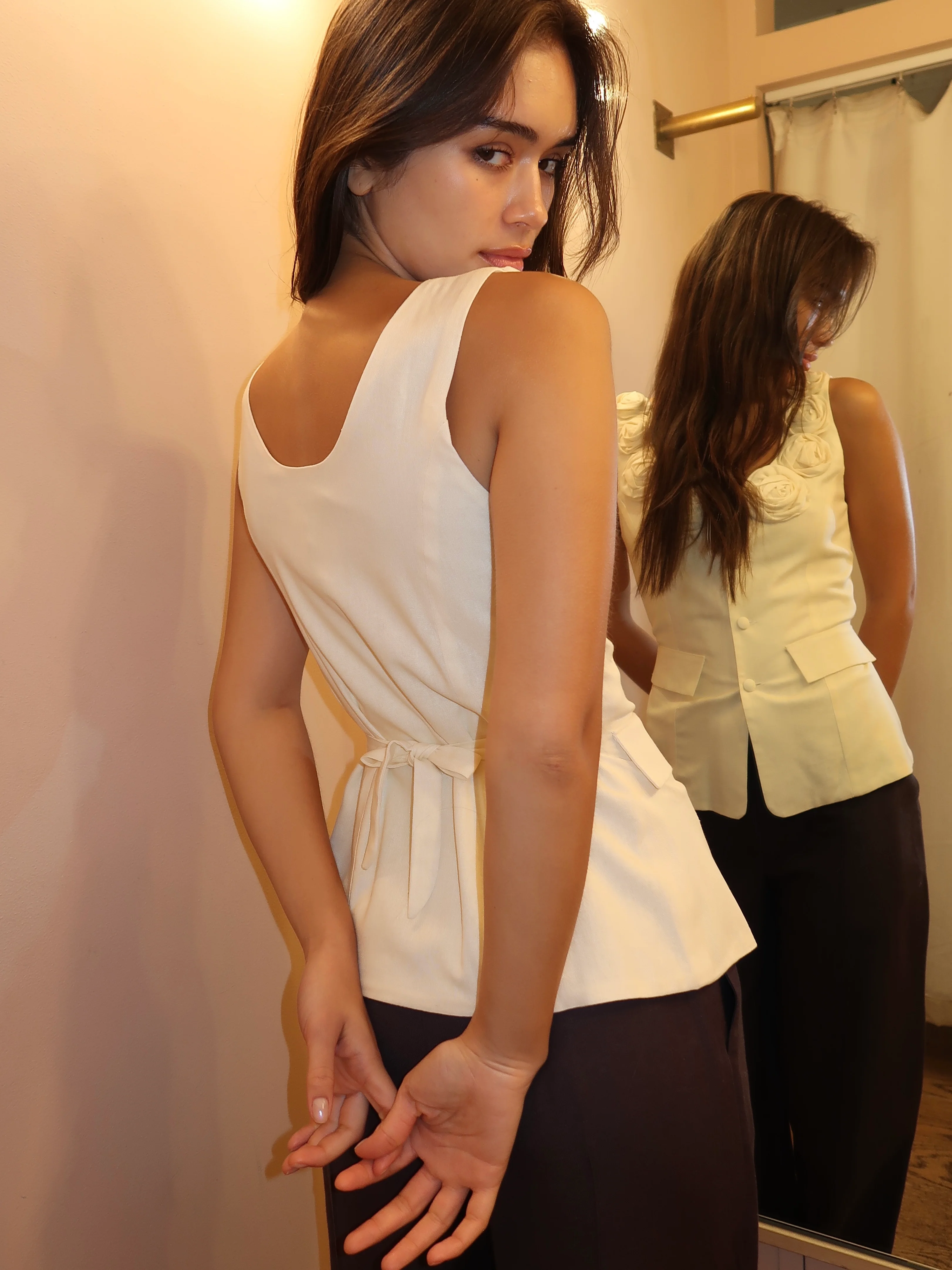 Loire Linen Top in Ivory - Image 3