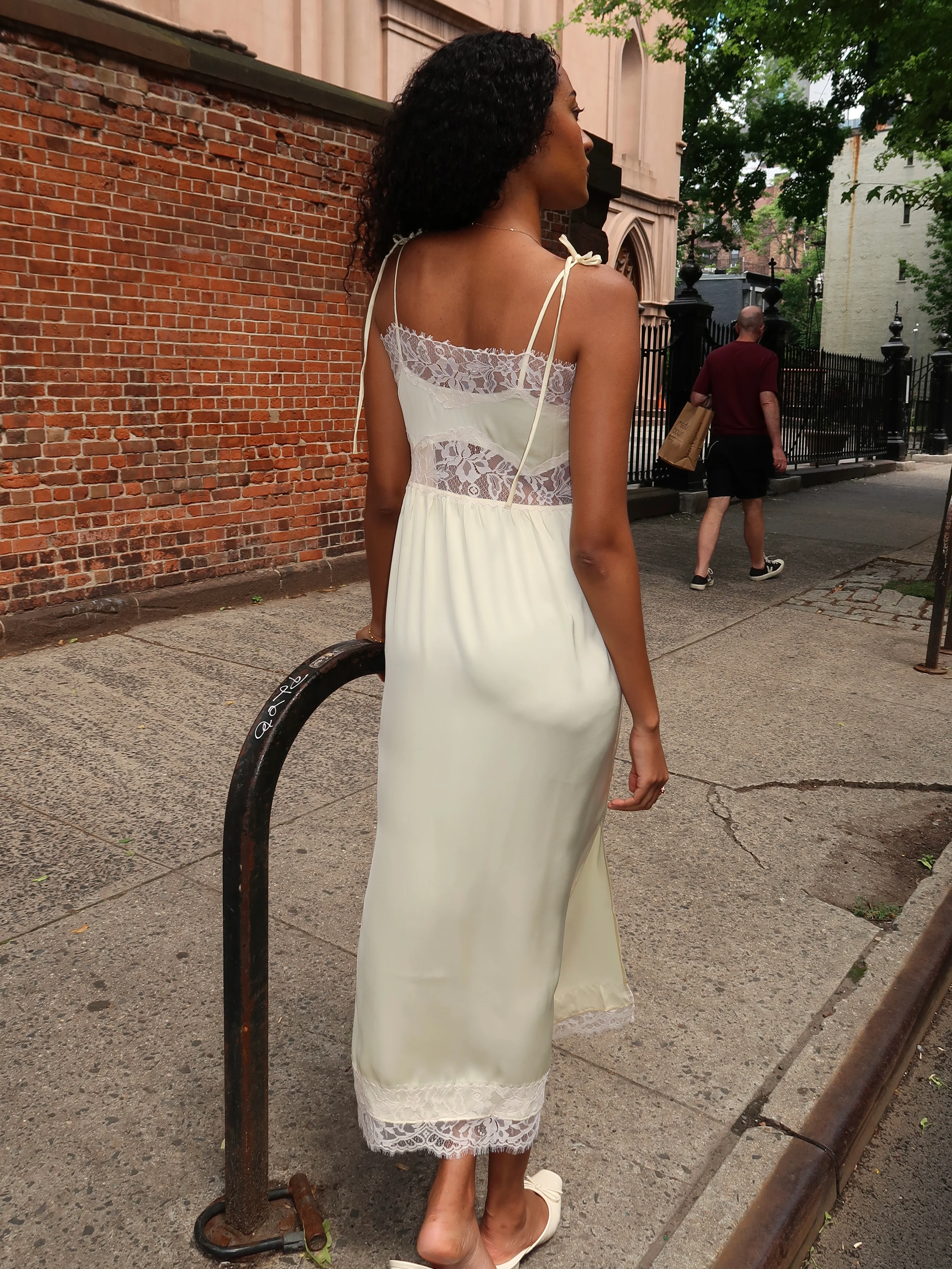 Morris Midi Dress in Lucia Lace - Image 3