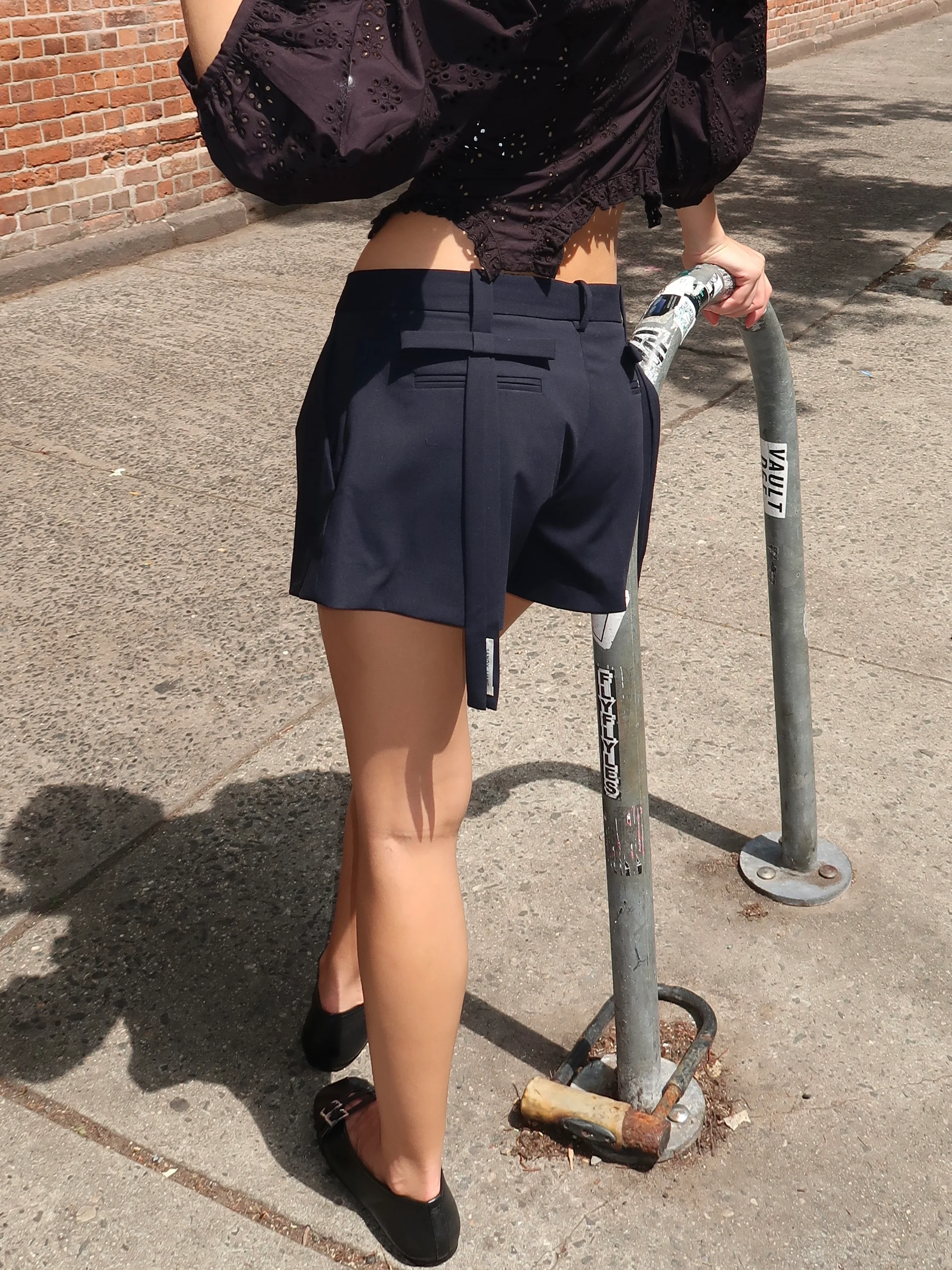 Sago Shorts in Navy - Image 2