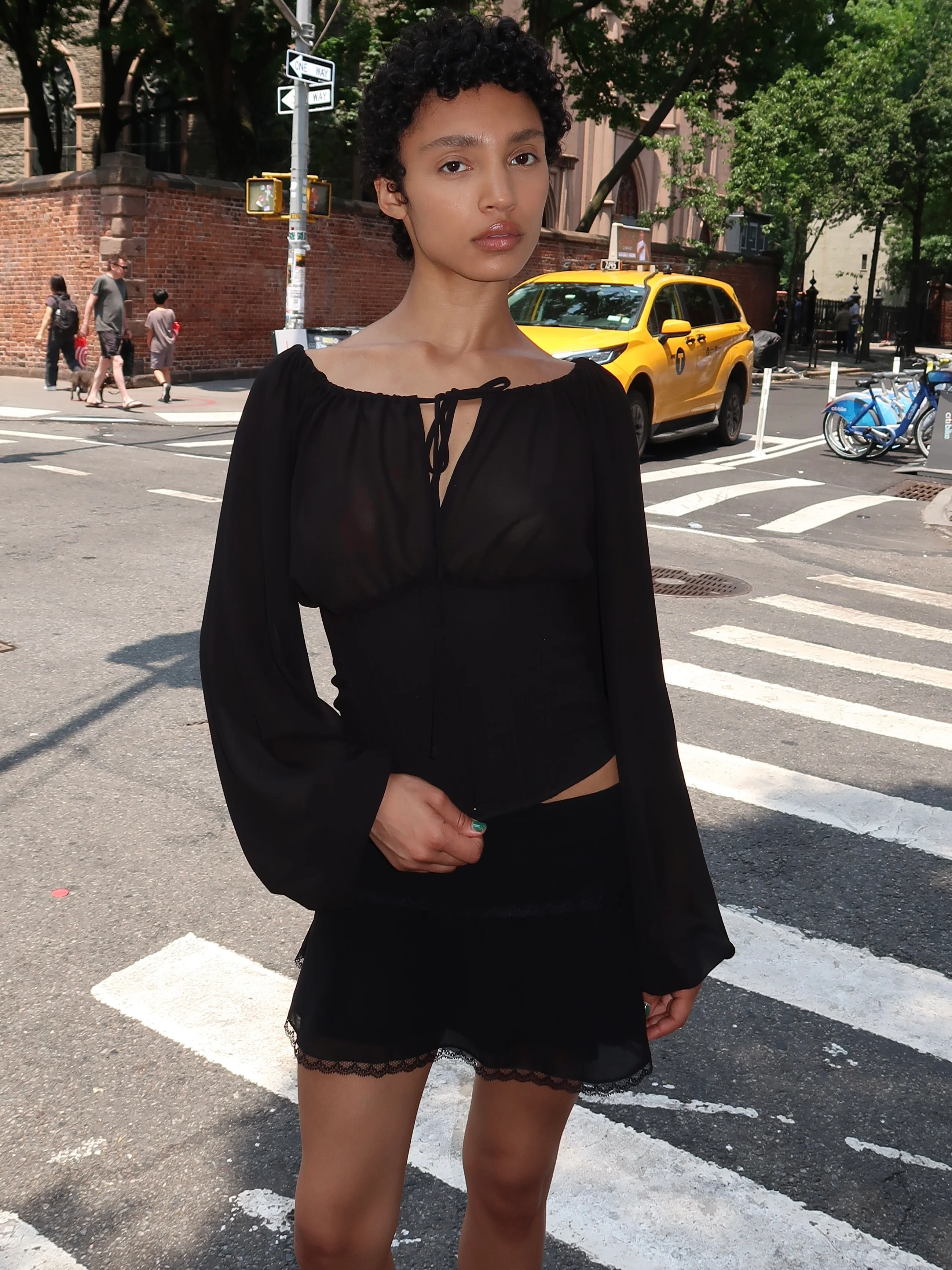 Solene Top in Black - Image 4